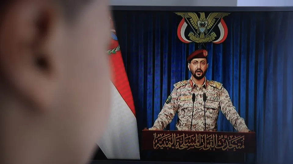 Huthis proíbem navios de escalar em portos sauditas