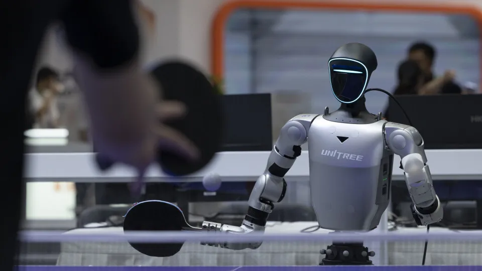 Robôs humanoides podem viver 'momento ChatGPT' em até 10 anos, diz CEO