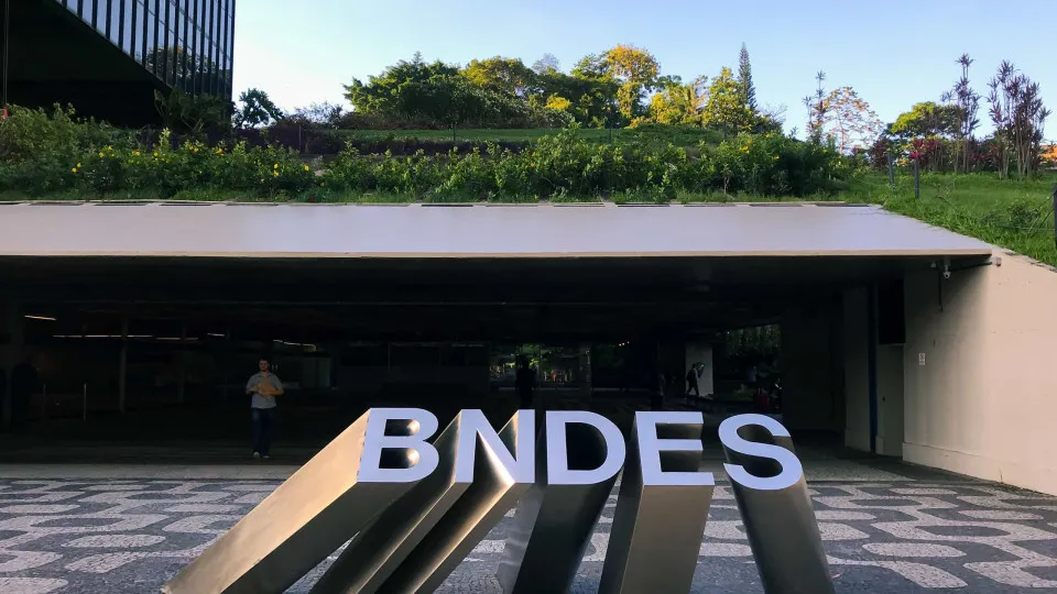 Lucro do BNDES cresce 25% e chega a R$ 9,2 bilhões no primeiro semestre