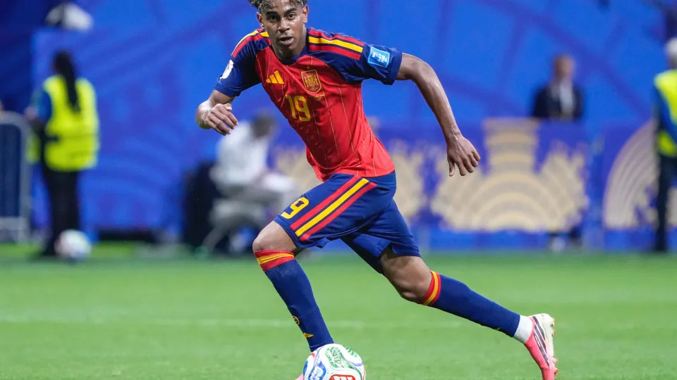 Lamine Yamal faz declaração à namorada antes de semifinal da Copa do Mundo