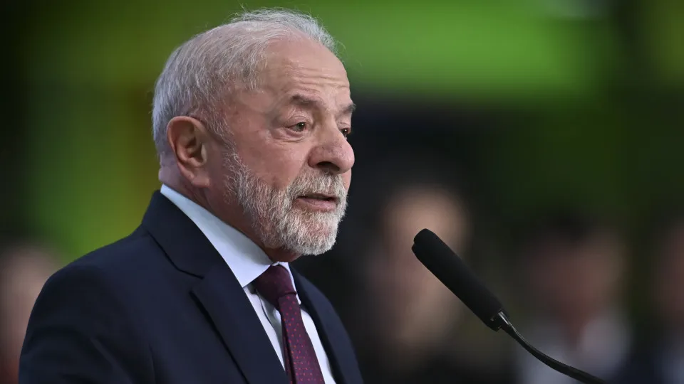 Genial/Quaest: Lula amplia vantagem e venceria Flávio Bolsonaro nos dois turnos