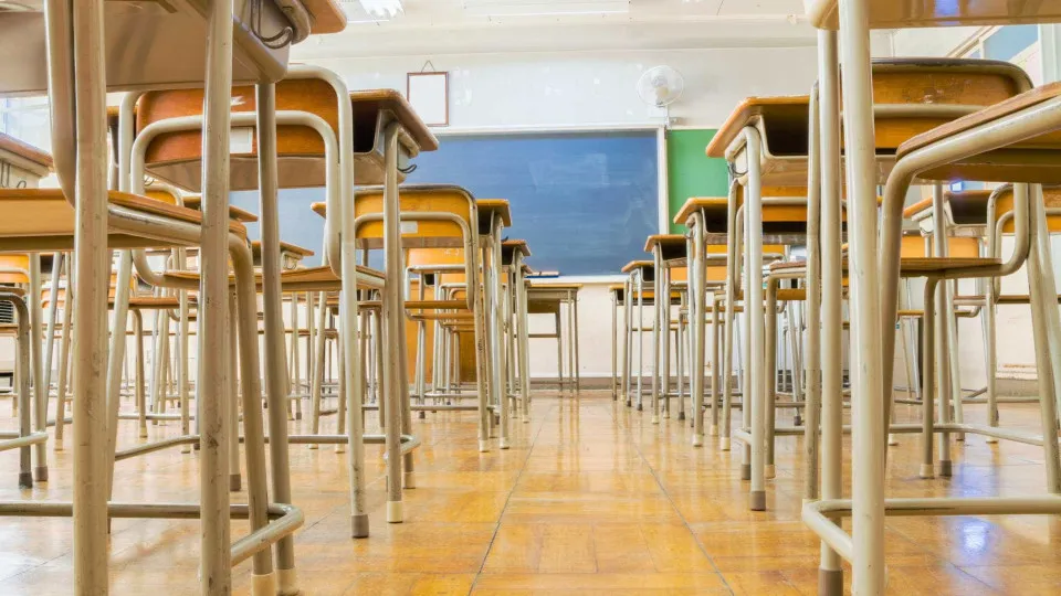Escolas privadas ficam estagnadas no Ideb e reduzem abismo com a rede pública