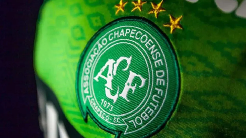 Vitória mira triunfo sobre a Chapecoense no Barradão para se afastar da zona de rebaixamento