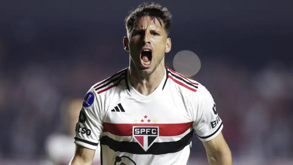 São Paulo entra em acordo com Calleri, e renovação fica pela assinatura
