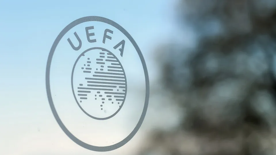 Entenda a proposta de venda de ações da Fifa que gerou boicote da Uefa