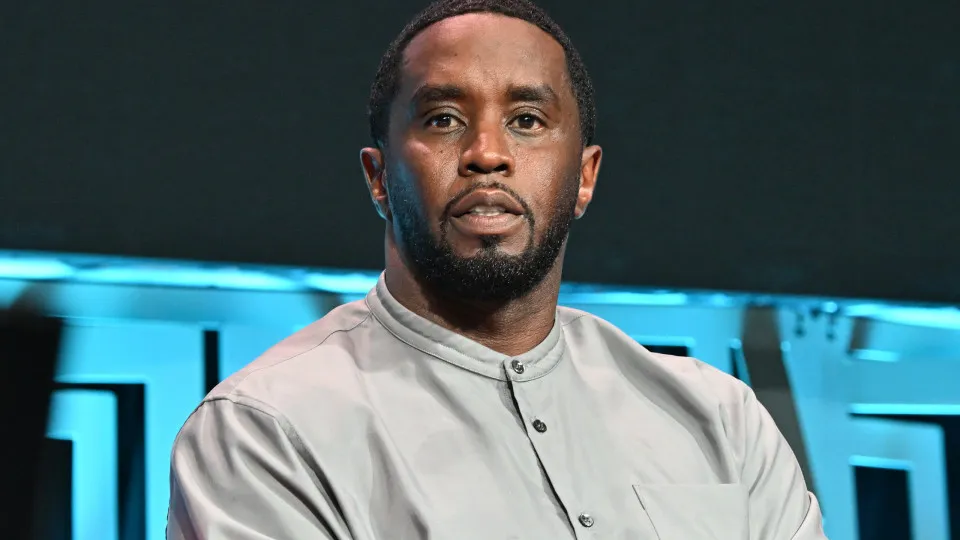 Diddy é colocado em confinamento solitário após briga com detento em prisão nos EUA
