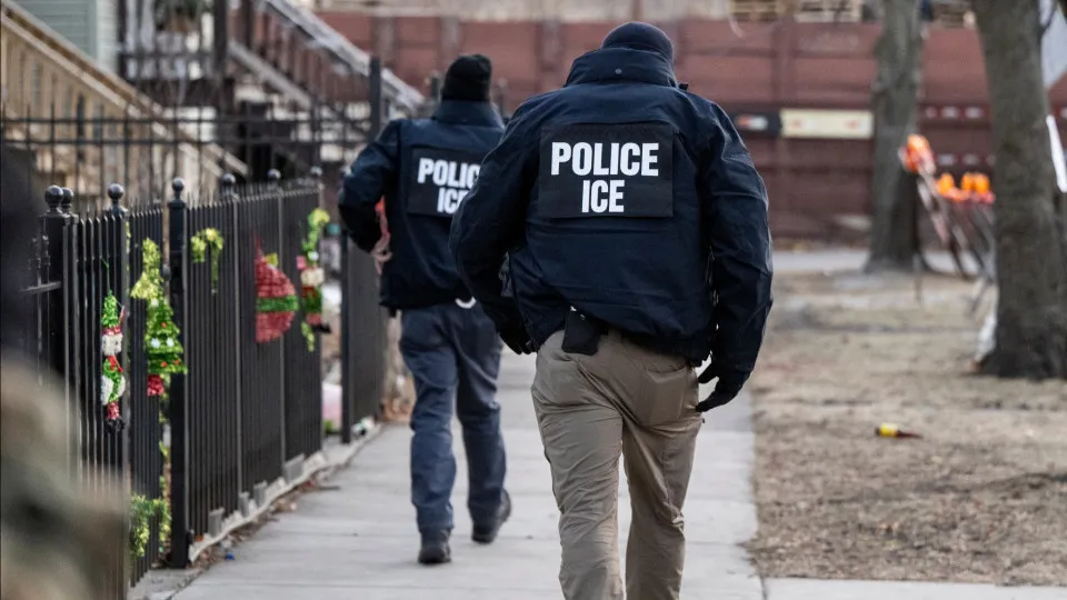 Imigrante de El Salvador morre sob custódia do ICE, e casos vão a 56 sob Trump