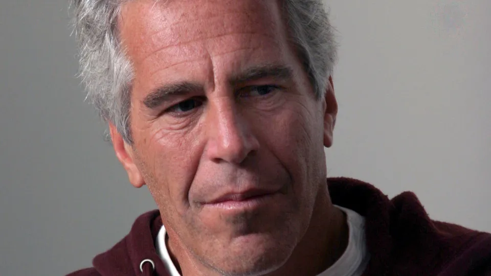 Recrutador de modelos ligado a Epstein é encontrado morto na França