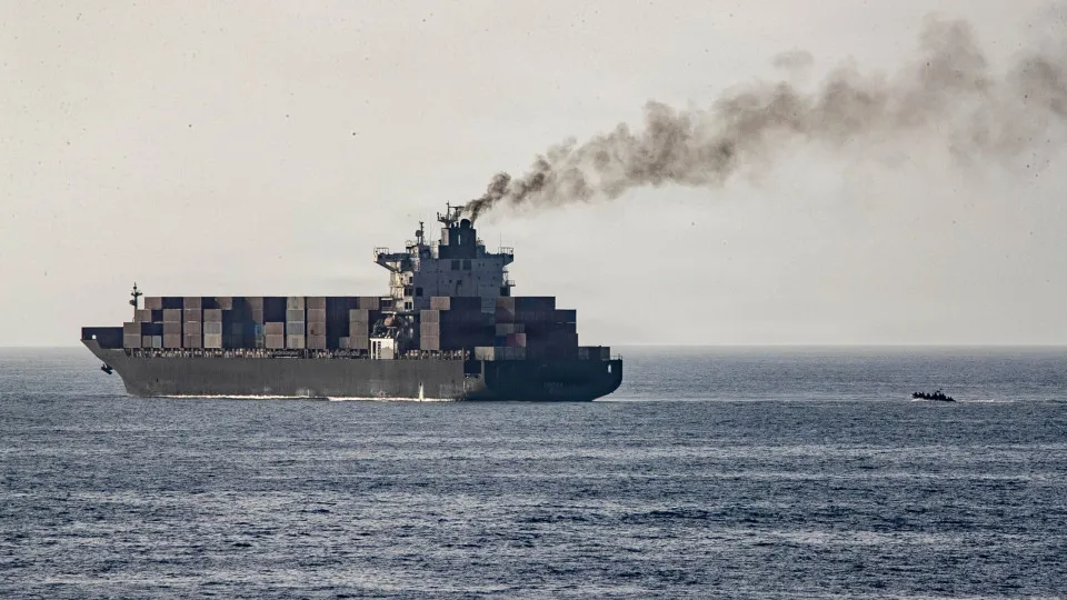 EUA se preparam para confronto prolongado com Irã em Hormuz