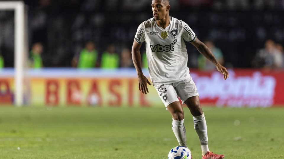 Palmeiras aumenta para R$ 160 milhões proposta por Danilo do Botafogo