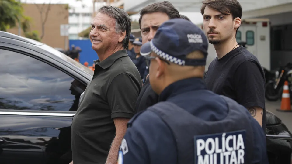 Vídeo de IA só viola prisão domiciliar se Bolsonaro participou ou consentiu, diz advogado