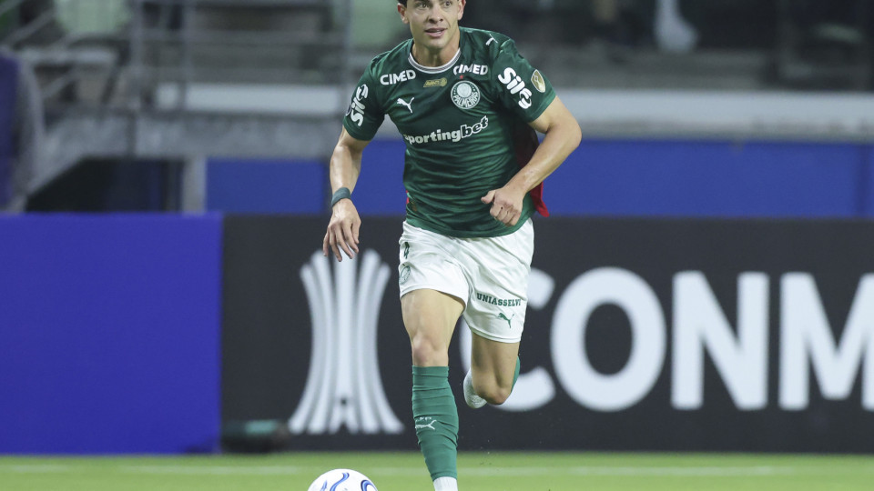 Napoli mira Agustín Giay, do Palmeiras, com multa de R$ 508 milhões